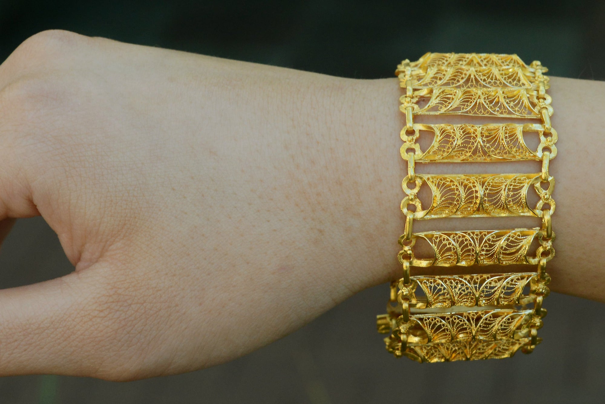 Etruscan Revival 22 Karat Gold Wide Filigree Link Bracelet